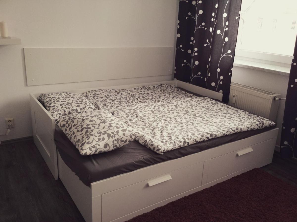 Apartman Pernink - Ubytovani V Srdci Krusnych Hor Exterior photo